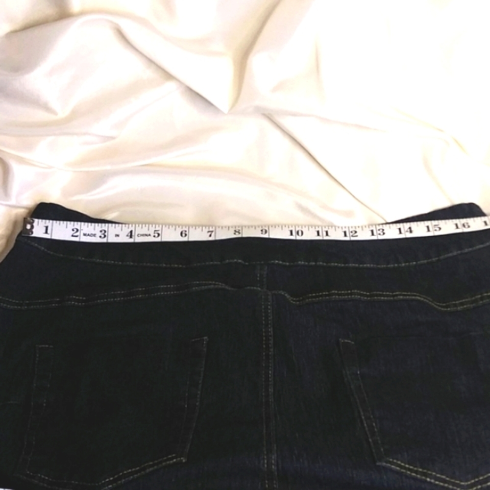 Stretch Jeans - Picture 6 of 10